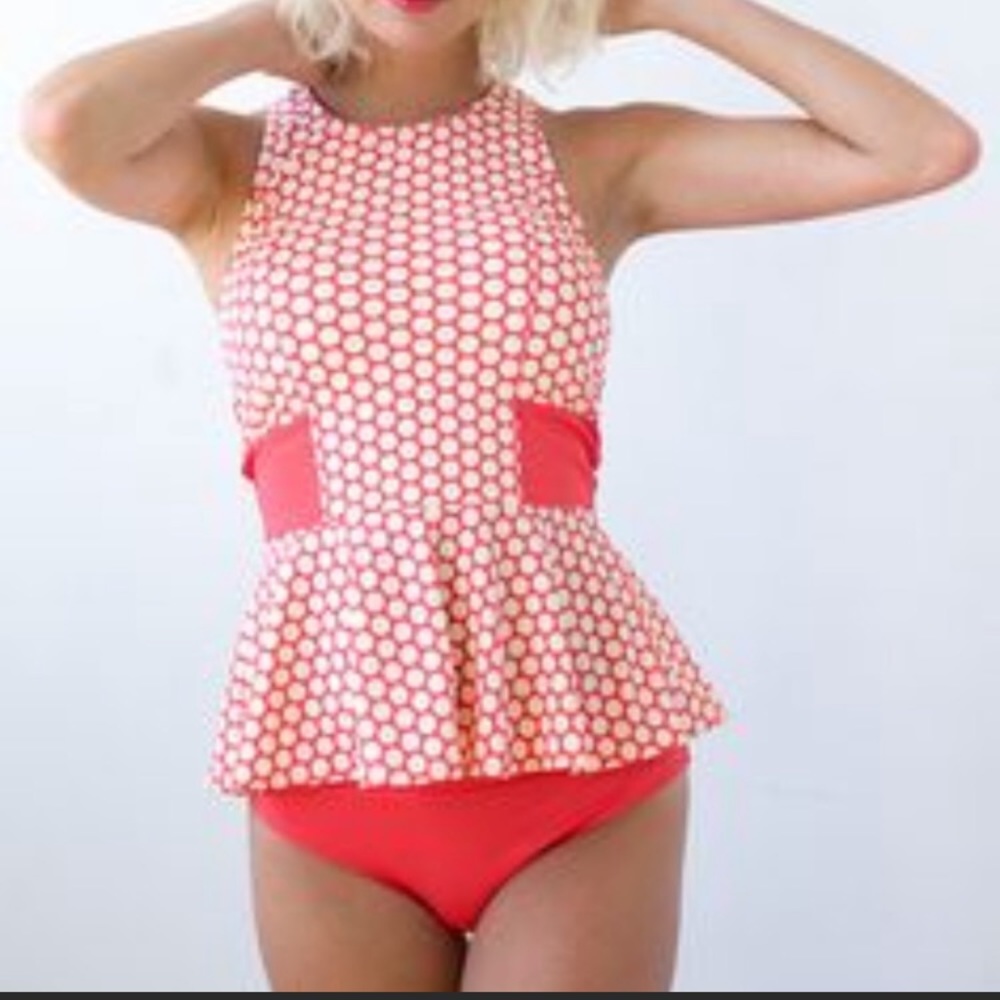 Lime Ricki XXL Amazing suit and beautiful coral!!